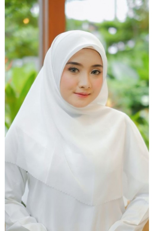 Hijab Segi 4 Double Haikon Lasercut White